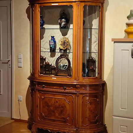 Yuan Bruchweiler-Barenbach